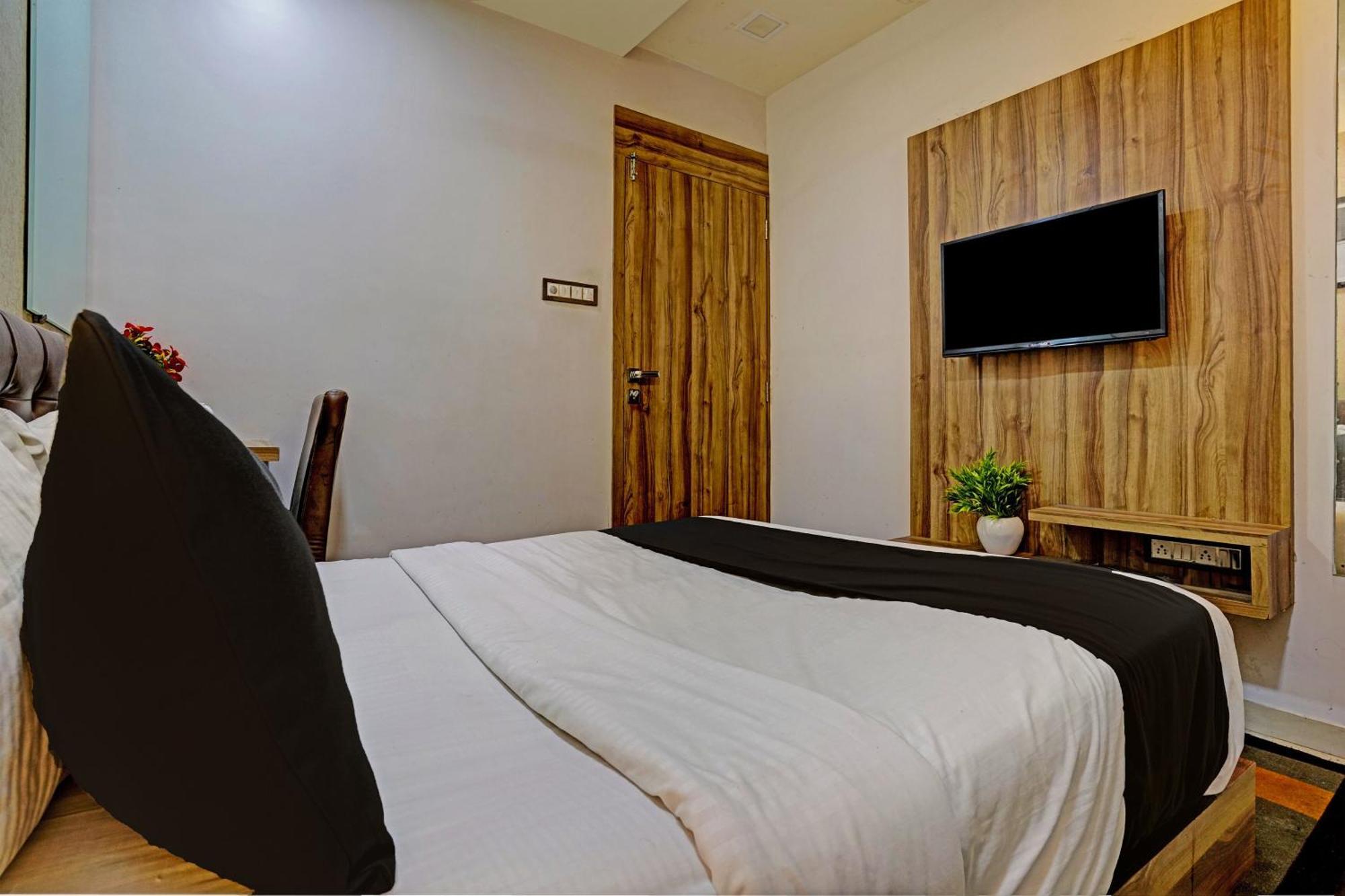 מומביי Hotel O Blue Inn Residence Near R City Mall מראה חיצוני תמונה