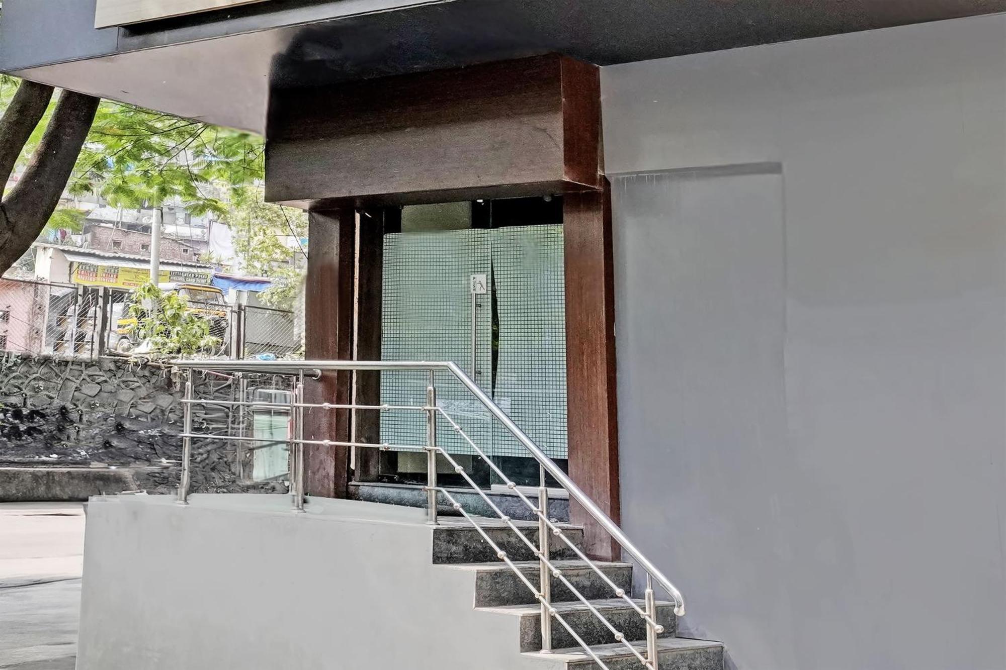 מומביי Hotel O Blue Inn Residence Near R City Mall מראה חיצוני תמונה
